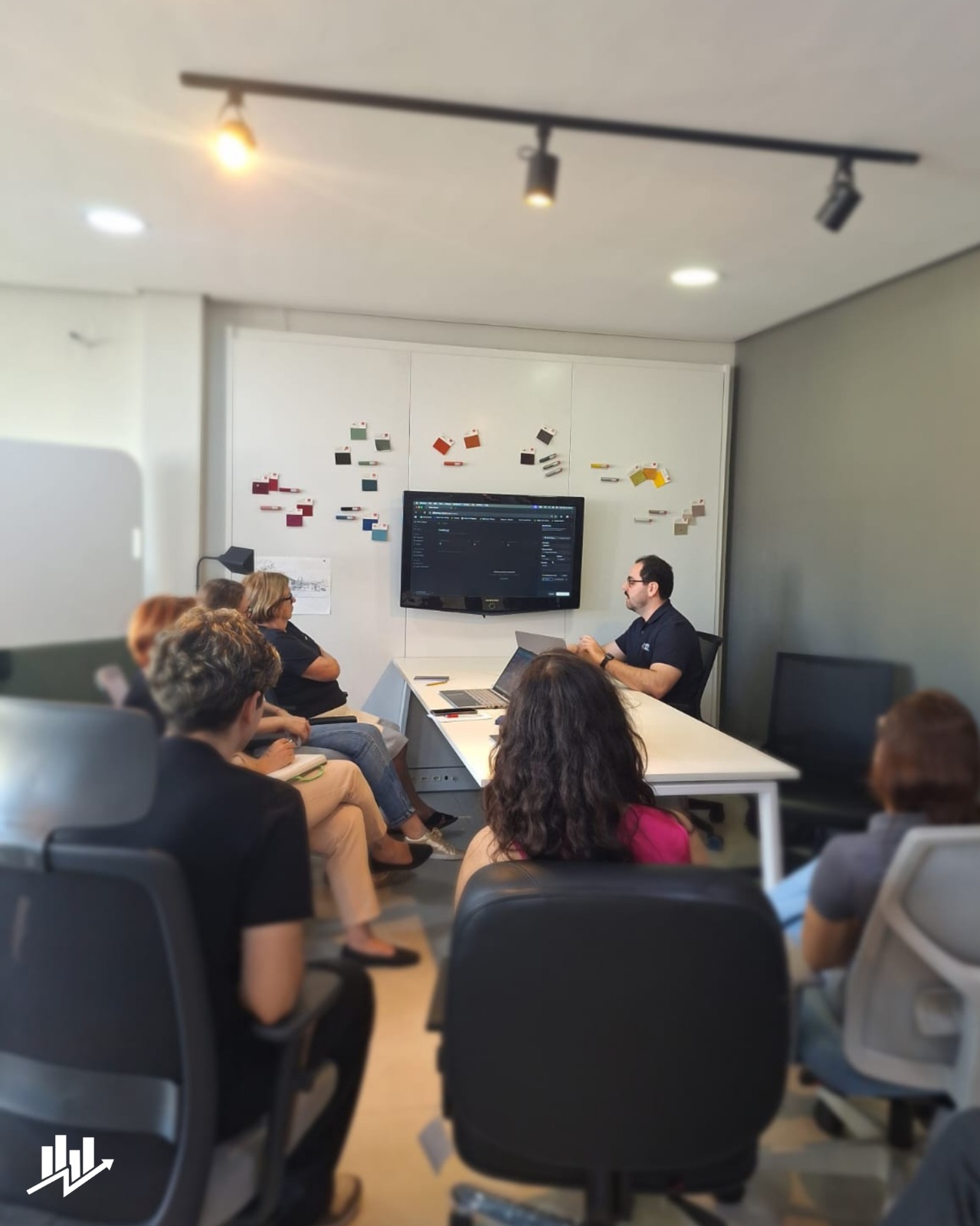 Apresentação dos resultados do Office TRACKer